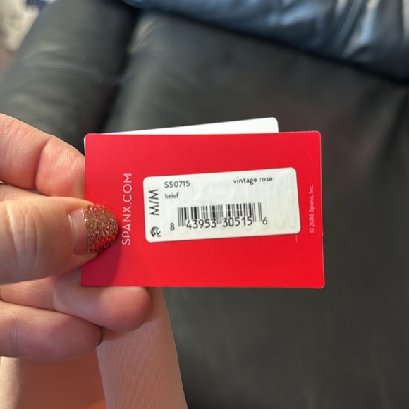 Spanx Everyday Shaping Brief - Picture 4 of 6